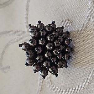 Adjustable grey ring